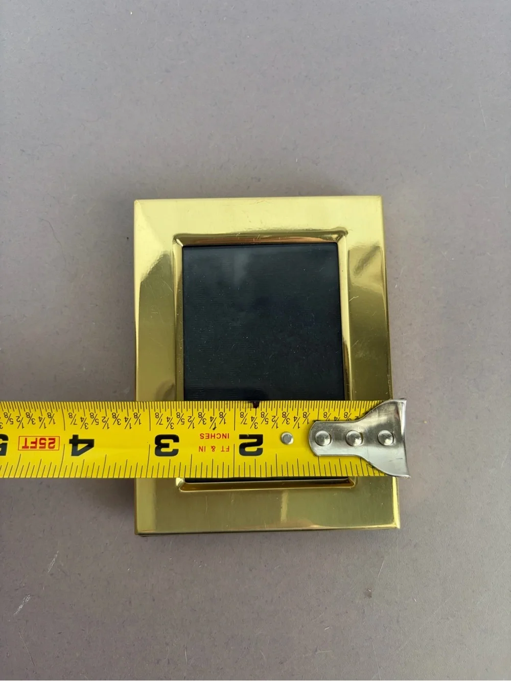 N/A elegant gold